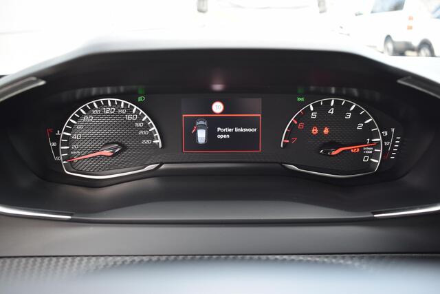 Peugeot 2008 1.2 PureTech Allure / navi / camera / led