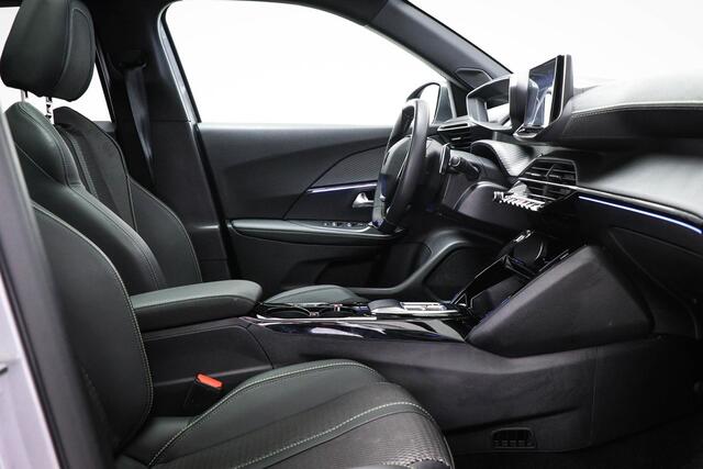 Peugeot 2008 1.2 Hybrid 136 GT | CAMERA / NAVIGATIE / DRIVE ASSIST PLUS- PACK | PANORAMADAK | 360 CAMERA