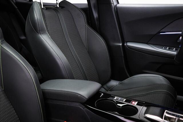 Peugeot 2008 1.2 Hybrid 136 GT | CAMERA / NAVIGATIE / DRIVE ASSIST PLUS- PACK | PANORAMADAK | 360 CAMERA