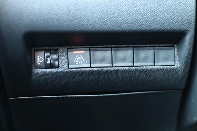 Peugeot 2008 1.2 PureTech 100 Allure Navi / Climate / Cruise