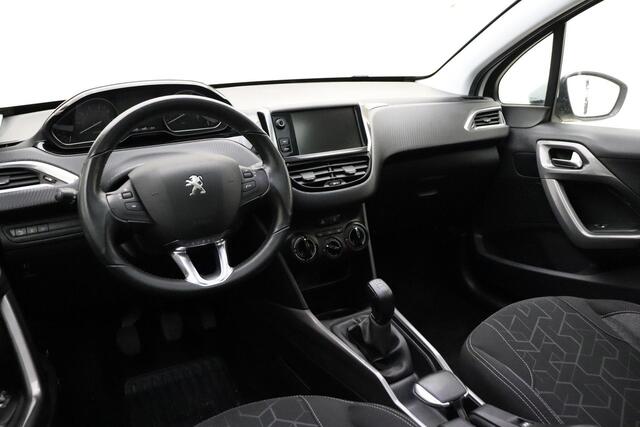 Peugeot 2008 1.2 PureTech Blue Lion 110 Pk | Navigatie | Trekhaak | Cruise Control | Panorama Dak | Airco |