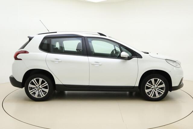 Peugeot 2008 1.2 PureTech Blue Lion 110 Pk | Navigatie | Trekhaak | Cruise Control | Panorama Dak | Airco |
