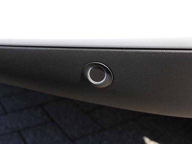 Peugeot 2008 Allure 1.2 Hybrid 145PK e-DSC6 Automaat Navigatie, Keyless, Parkeersensoren, Draadloze telefoonlader, Halflederen Bekleding