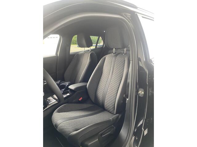 Peugeot 2008 1.2 PureTech 100 Allure |Navigatie!|Keyless!|CarPlay!|