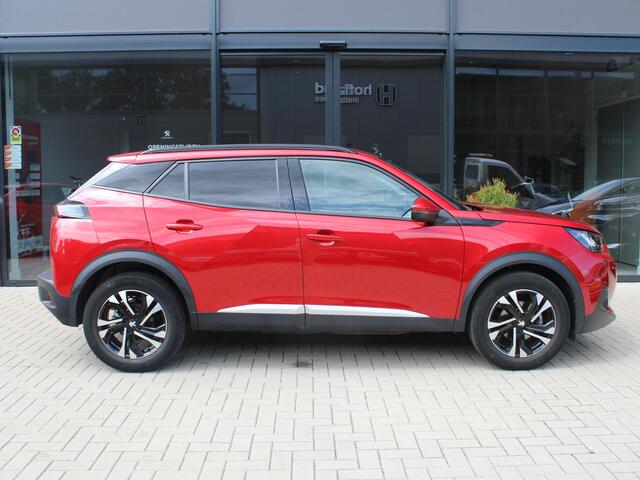 Peugeot 2008 1.2 PureTech Allure Camera, Trekhaak, Navigatie