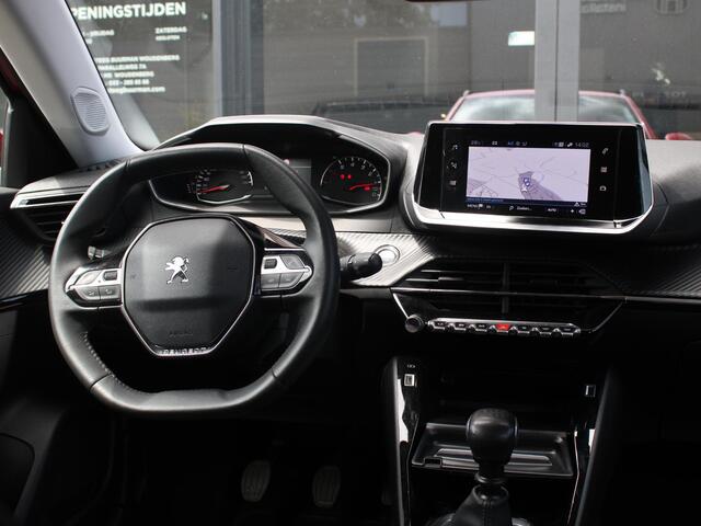 Peugeot 2008 1.2 PureTech Allure Camera, Trekhaak, Navigatie
