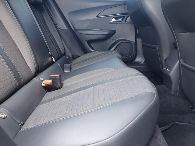 Peugeot 2008 1.2 PureTech Blue Lease Allure PDC/NAVI/CARPLAY/CLIMA/LMV