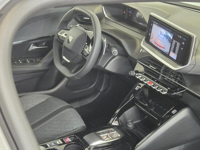 Peugeot 2008 1.2 Hybrid 136 Allure Automaat | Navigatie | Achteruitrijcamera | Keyless Entry/Start | Apple Carplay/Android Auto |