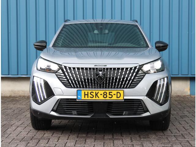 Peugeot 2008 1.2 Hybrid 136PK Allure | AUTOMAAT | AppleCarPlay/AndroidAuto | Climate Control | Adaptive Cruise Control | 360'Camera | FULL LED | Navigatie | LMV | Parkeersensoren | Privacy Glass | Isofix |