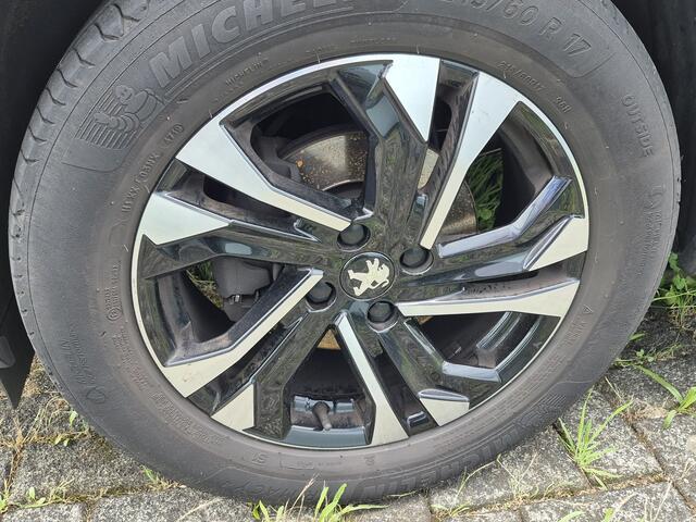 Peugeot 2008 1.2 PureTech Allure 130 PK WORDT VERWACHT !! | Navigatie | Camera | Climate Control | Cruise Control |