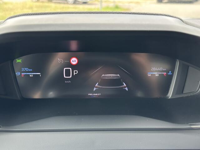 Peugeot 2008 1.2 PureTech Blue Lease Allure EAT8 | Nieuw model | Automaat | LED | Carplay | Camera