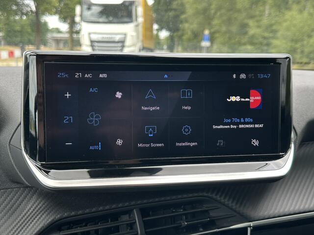 Peugeot 2008 1.2 PureTech Blue Lease Allure EAT8 | Nieuw model | Automaat | LED | Carplay | Camera