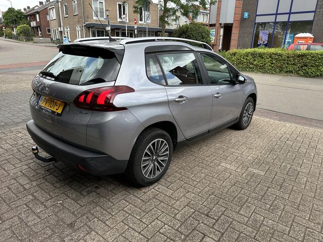 Peugeot 2008 1.2 PureTech Blue Lion Automaat All-in Prijs Airco/Cruise/Navi/Carplay/Android auto/Parkeer sens a Eurorepar