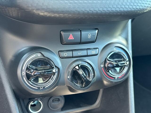 Peugeot 2008 1.2 PT Blue Lion, Panorama Dak! Trekhaak! VERWACHT!