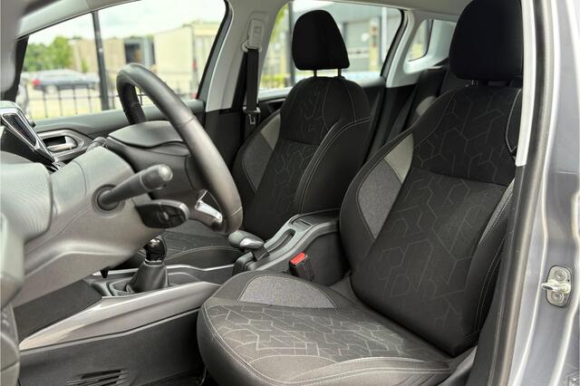 Peugeot 2008 1.2 PureTech Blue Lion 110pk - Cruise - Airco - Carplay - Navi - PDC - Rijklaar