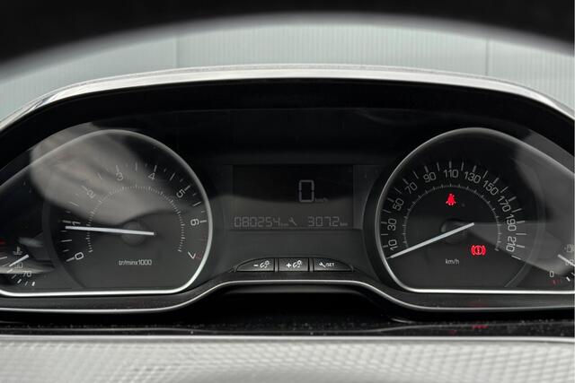 Peugeot 2008 1.2 PureTech Blue Lion 110pk - Cruise - Airco - Carplay - Navi - PDC - Rijklaar