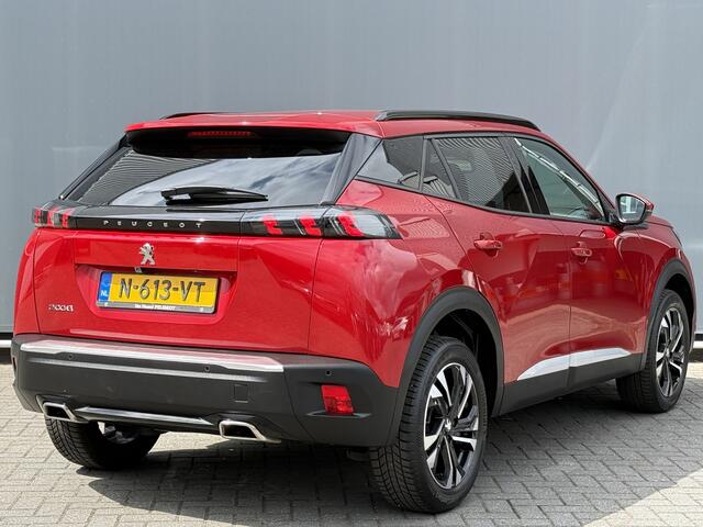 Peugeot 2008 BWJ 2022 1.2 131 PK Allure HALF LEDER / CAMERA 360 / CLIMA / NAVI / CRUISE / BLUETOOTH / APPLE CARP. / ANDROID AUT. / LMV 17 INCH / ISOFIX / PRIV. GLAS / MULTIFUNCT. STUUR
