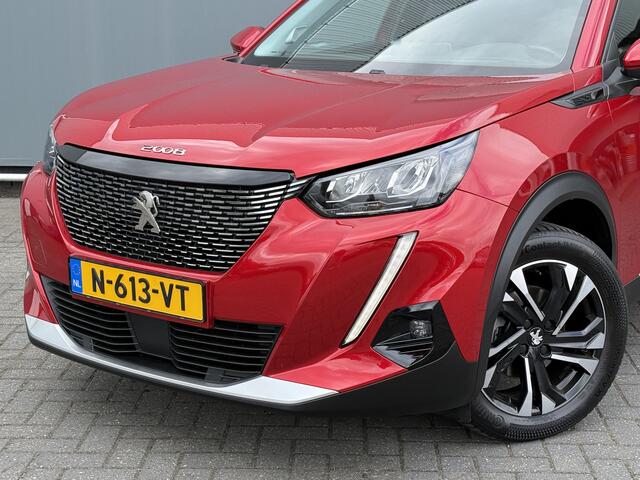 Peugeot 2008 BWJ 2022 1.2 131 PK Allure HALF LEDER / CAMERA 360 / CLIMA / NAVI / CRUISE / BLUETOOTH / APPLE CARP. / ANDROID AUT. / LMV 17 INCH / ISOFIX / PRIV. GLAS / MULTIFUNCT. STUUR