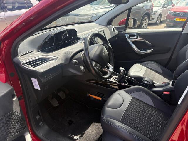 Peugeot 2008 1.2 PureTech Allure