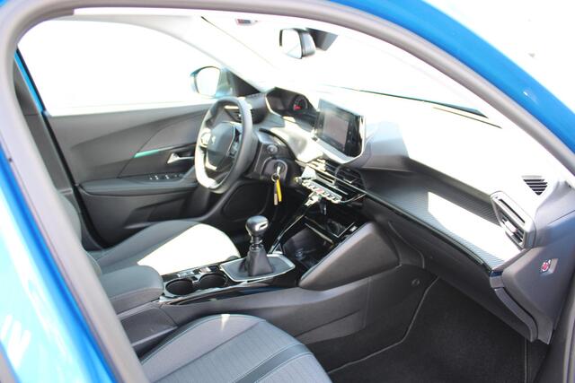 Peugeot 2008 1.2 PureTech Allure 130 PK / Navigatie / Camera