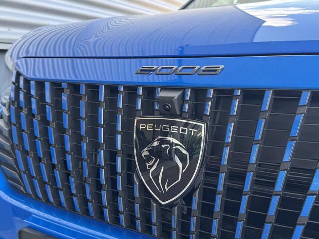 Peugeot 2008 GT Pack 1.2 Turbo 130pk EAT8 | SCHUIF/KANTELDAK | ALCANTARA INTERIEUR | NAVI | 360° CAMERA | DRAADLOZE LADER | DODEHOEKBEW. | VERW. VOORSTOELEN