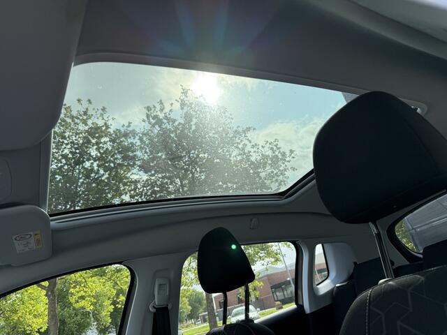 Peugeot 2008 BWJ 201 | 1.2PT 111PK Blue Lion | TREKHAAK | PANO DAK | AIRCO | NAVI | CRUISE | PDC |