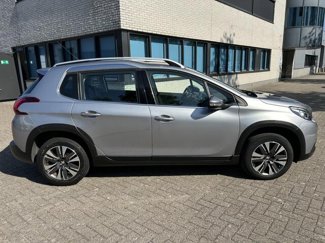 Peugeot 2008 1.2 PureTech Allure 110PK NAVI CARPLAY CRUISE CLIMA.