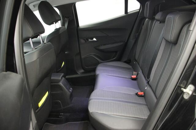 Peugeot 2008 1.2 PureTech Allure - Carplay, Camera, Half Leer