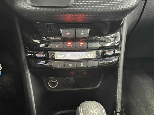 Peugeot 2008 1.2 PureTech Allure Automaat | Carplay | Clima | Navi.