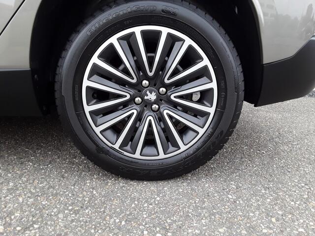 Peugeot 2008 1.2 PURET. BLUE LION