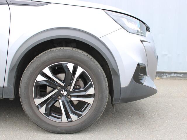 Peugeot 2008 1.2 PT 100 ALLURE PACK NAVI/CAMERA/TREKH.