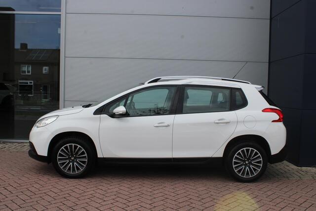 Peugeot 2008 1.2 PureTech Active Automaat Airco Navi Panoramadak Trekhaak