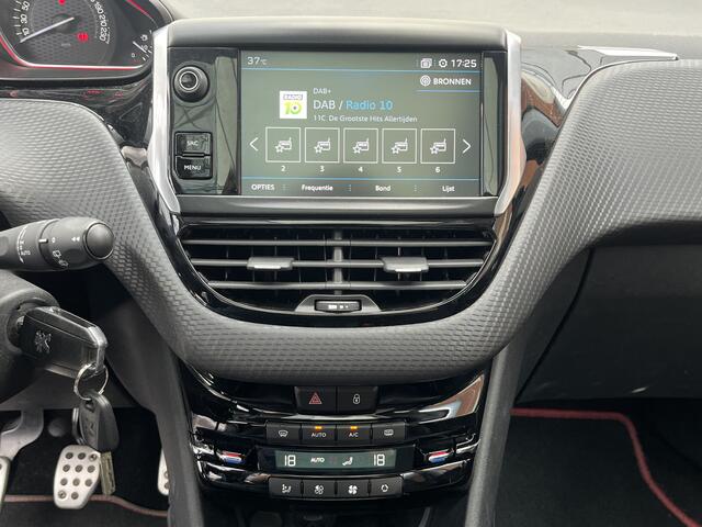 Peugeot 2008 PureTech 110 GT-line | Trekhaak | Carplay/Android Auto | Panoramadak |
