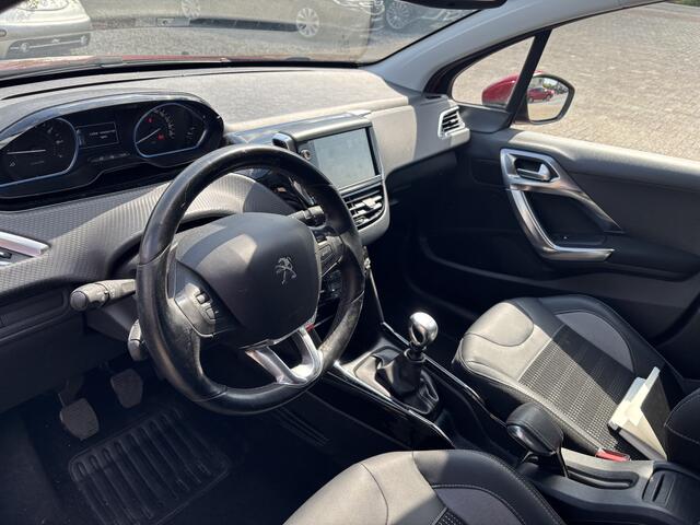 Peugeot 2008 1.2 Turbo Allure Trekhaak / Carplay / Camera