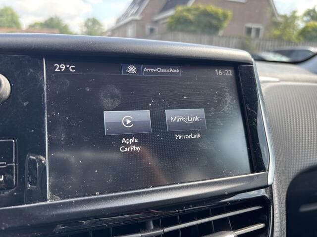 Peugeot 2008 1.2 Turbo Allure Trekhaak / Carplay / Camera