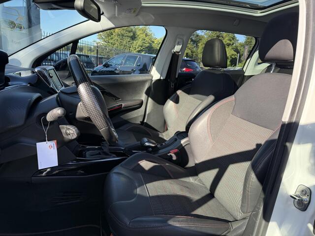 Peugeot 2008 1.2 PureTech GT-line 2e Eigenaar,Pano,Halfleder,Trekhaak,131pk,Pdc,Lm velgen,6 Bak,Clima,Cruise,Apk tot 02-2026