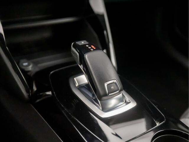 Peugeot 2008 1.2 PureTech Allure Sport 131Pk Automaat (APPLE CARPLAY, GROOT NAVI, LED KOPLAMPEN, LANE ASSIST, SPORTSTOELEN, PARKEERSENSOREN, CRUISE, NIEUWE APK, NIEUWSTAAT)
