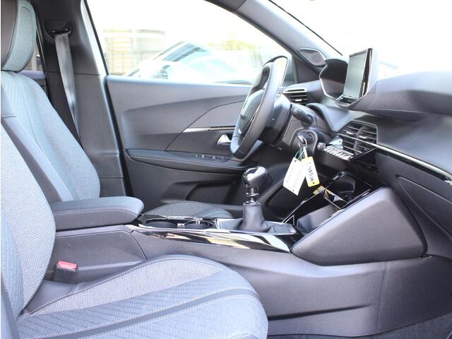 Peugeot 2008 1.2 PureTech 100 Allure | Navi / Camera / Climate