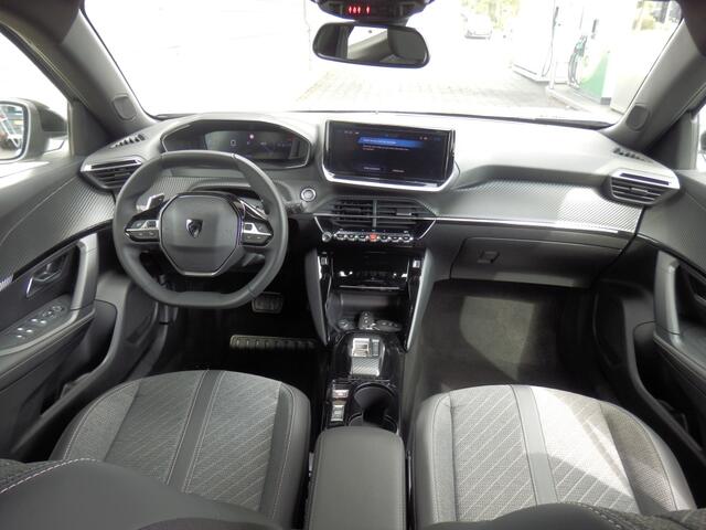 Peugeot 2008 1.2 130PK Automaat | Navigatie | Apple Carpl. Andr. Auto