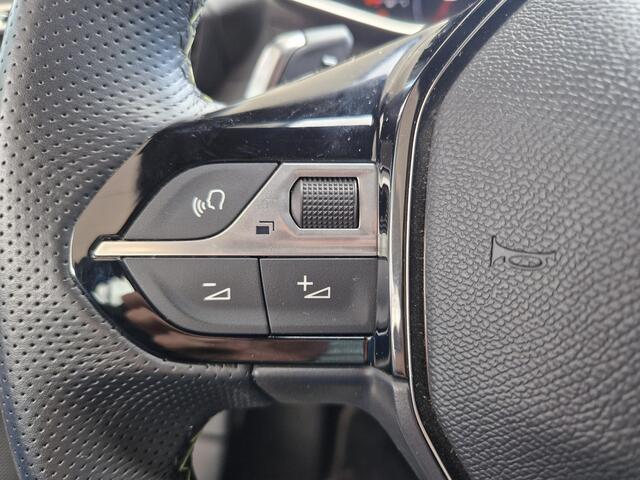 Peugeot 2008 1.2 PureTech 130 GT | Climate & Cruise Control | AppleCarplay/Android Auto | Achteruit Rijd Camera | LED |