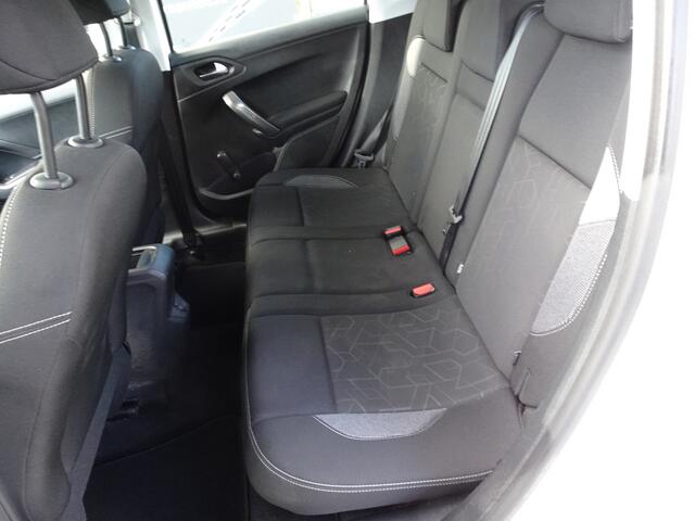 Peugeot 2008 1.2 PureTech Active