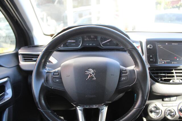 Peugeot 2008 1.2 PureTech Active//Navi//Trekhaak!