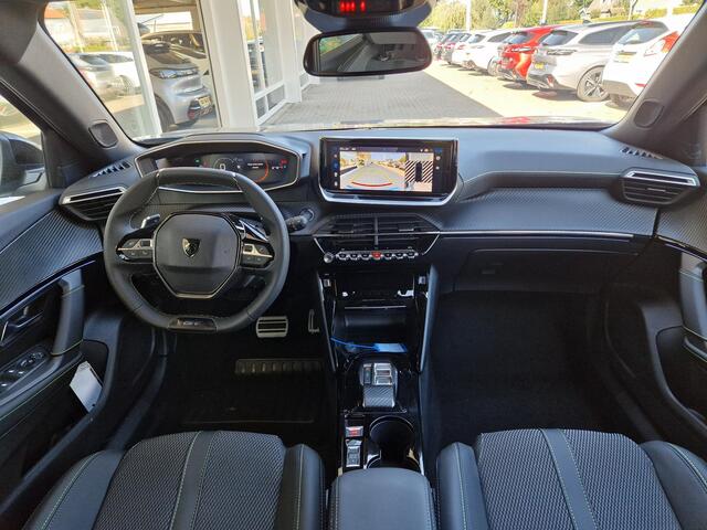 Peugeot 2008 1.2 Hybrid 145 GT | Nieuw | Navigatie | Climate & Cruise Control | AppleCarplay/AndroidAuto |