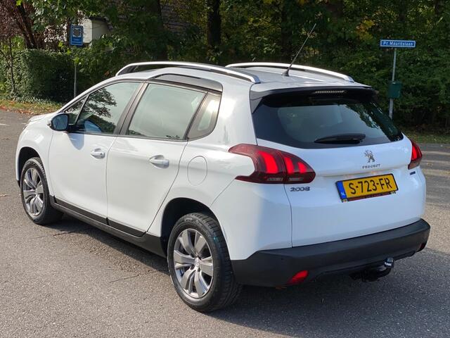 Peugeot 2008 1.2 Benzine - D riem is V.v in 2024 - Trekhaak !!!