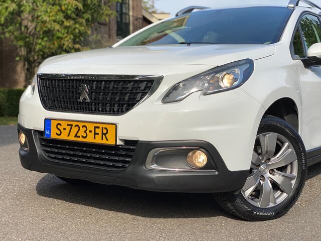 Peugeot 2008 1.2 Benzine - D riem is V.v in 2024 - Trekhaak !!!
