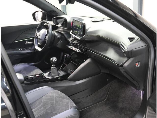 Peugeot 2008 130PK GT Pack | AppleCarplay/Android Auto | Keyless | Adaptive Cruise Control | Climate Control | Camera | FULL LED | FOCALSOUND | Sfeerverlichting | Isofix | Privacy Glass | Alcantara/LEER |