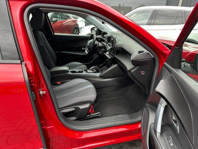 Peugeot 2008 1.2 PureTech Allure Aut. Camera Apple CarPlay