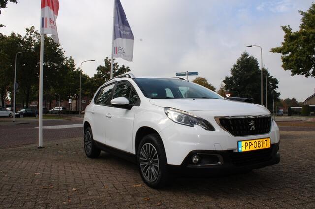 Peugeot 2008 1.2 PureT. Blue Lion