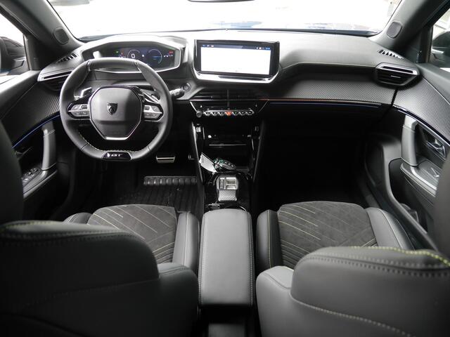 Peugeot 2008 1.2 Hybrid 145 GT | Nieuwe auto | Alcantara bekleding | Stoelverwaming en massage | Camera voor en achter | Adaptive cruise control | Climate control | Full led | Draadloze telfoonoplader