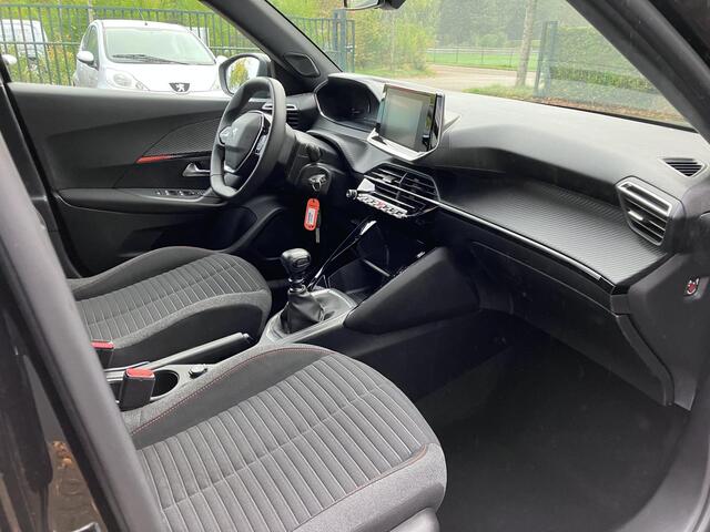 Peugeot 2008 1.2 PureTech Active Pack 131pk Navi Camera Cruise